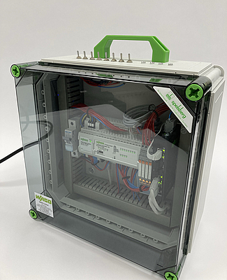 WAGO has chosen the Spelsberg GTi series of polycarbonate distribution boxes as a convenient and aesthetic housing solution to house transportable demo systems.
