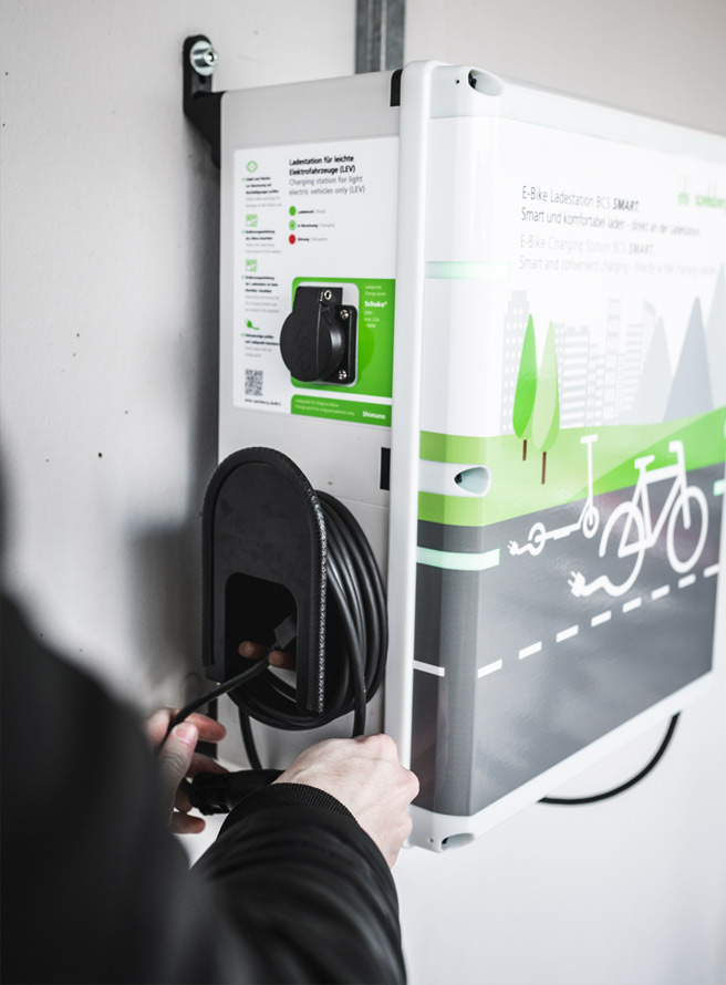 [Translate to English - Great Britain:] [Translate to English - International:] E-Bike Ladestation BCS Pure